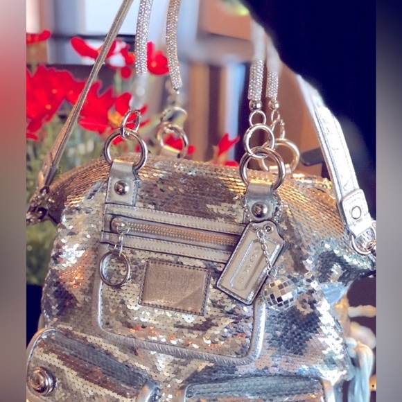 Auth Coach Poppy Silver Sequin Spotlight Tote Bag Medium Great Condition Vintage - Picture 5 of 17